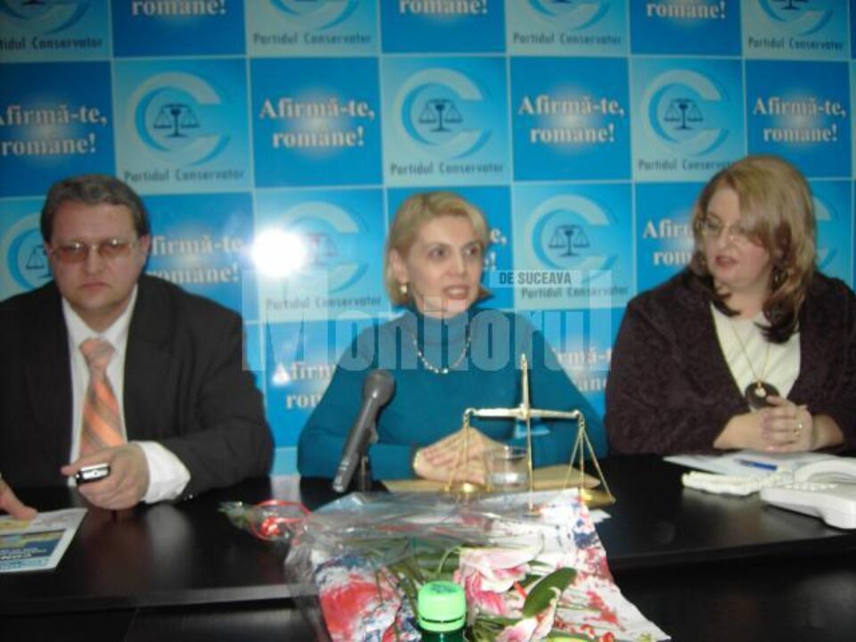 Președinta PC, deputata Daniela Popa, (centru) a fost prezentă la finele săptămânii trecute la Suceava Președinta PC, deputata Daniela Popa, (centru) a fost prezentă la finele săptămânii trecute la Suceava