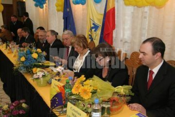 Lansarea oficială a candidatului PNL pentru Primăria Suceava, Angela Zarojanu