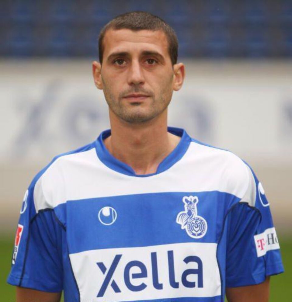 Nemții au pus tunurile pe nefericitul Tararache