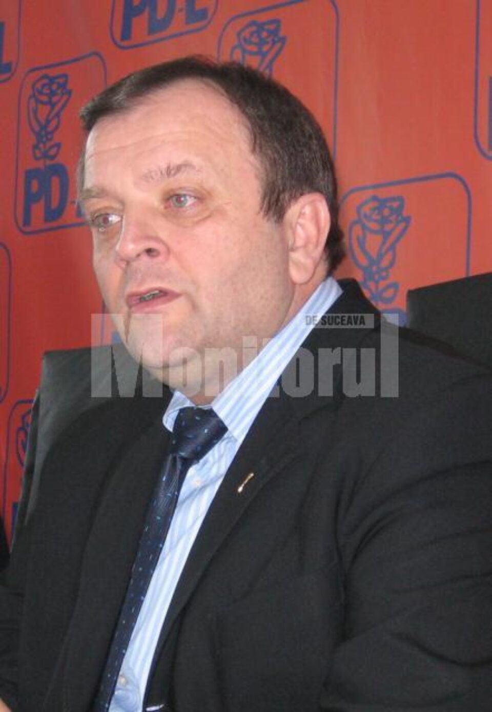 Replică: Flutur îl acuză pe Mîrza de interese funciare la spital