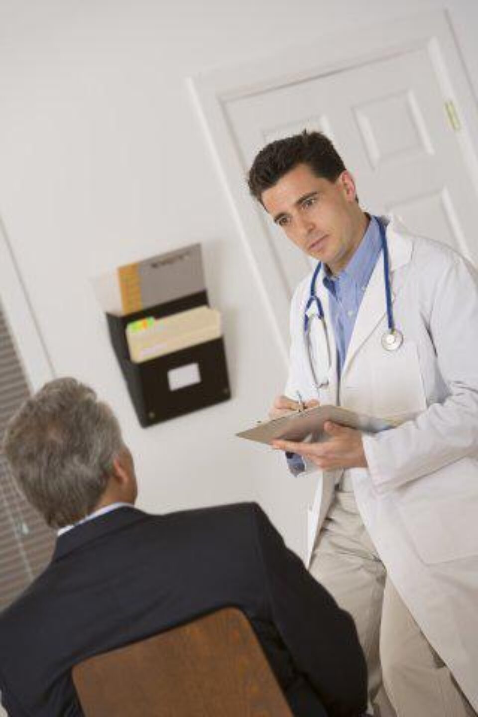 Bărbații, prea speriați de testele pentru depistarea bolilor prostatei Bărbații, prea speriați de testele pentru depistarea bolilor prostatei