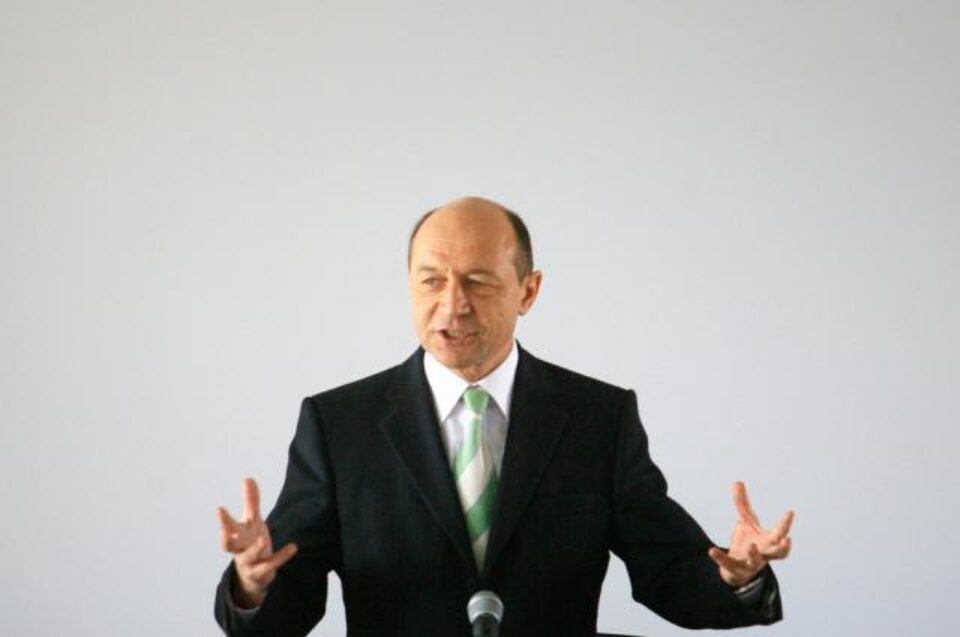 Președintele Băsescu a acuzat trusturile de presă de atacuri la adresa membrilor familiei sale