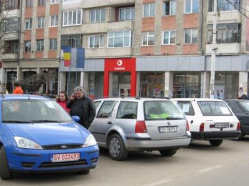 Tupeu: Centrul Sucevei s-a transformat în bazar de mașini