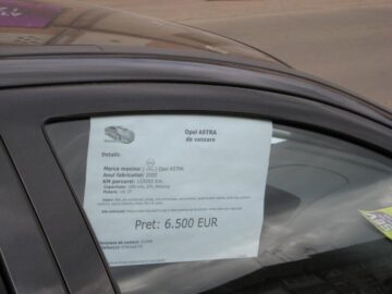 Tupeu: Centrul Sucevei s-a transformat în bazar de mașini