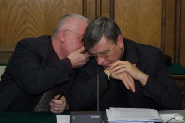 Dumitru Dragomir și Mircea Sandu sau șoaptele unui fotbal bolnav