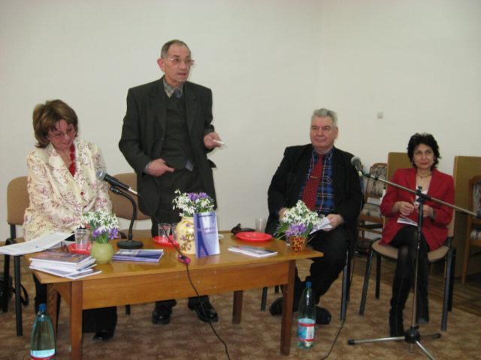 Cezar Ivănescu acuză