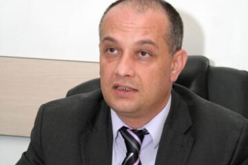 Înzestrare: Șase parohii au primit, joi, peste 30 ha teren agricol