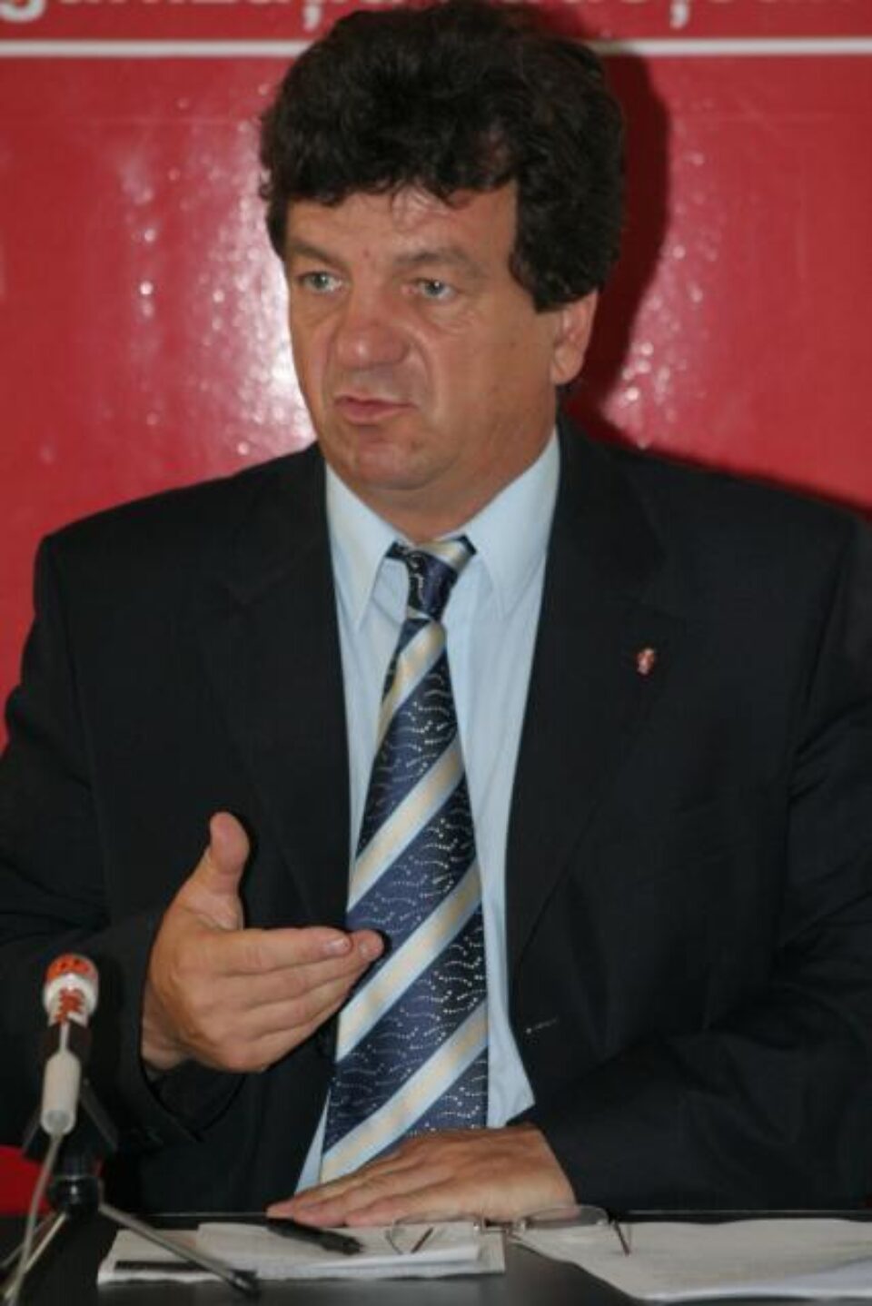 Virginel Iordache: „Profesorii membri PSD sunt împiedicați să beneficieze și de anumite gradații de merit” Virginel Iordache: „Profesorii membri PSD sunt împiedicați să beneficieze și de anumite gradații de merit”