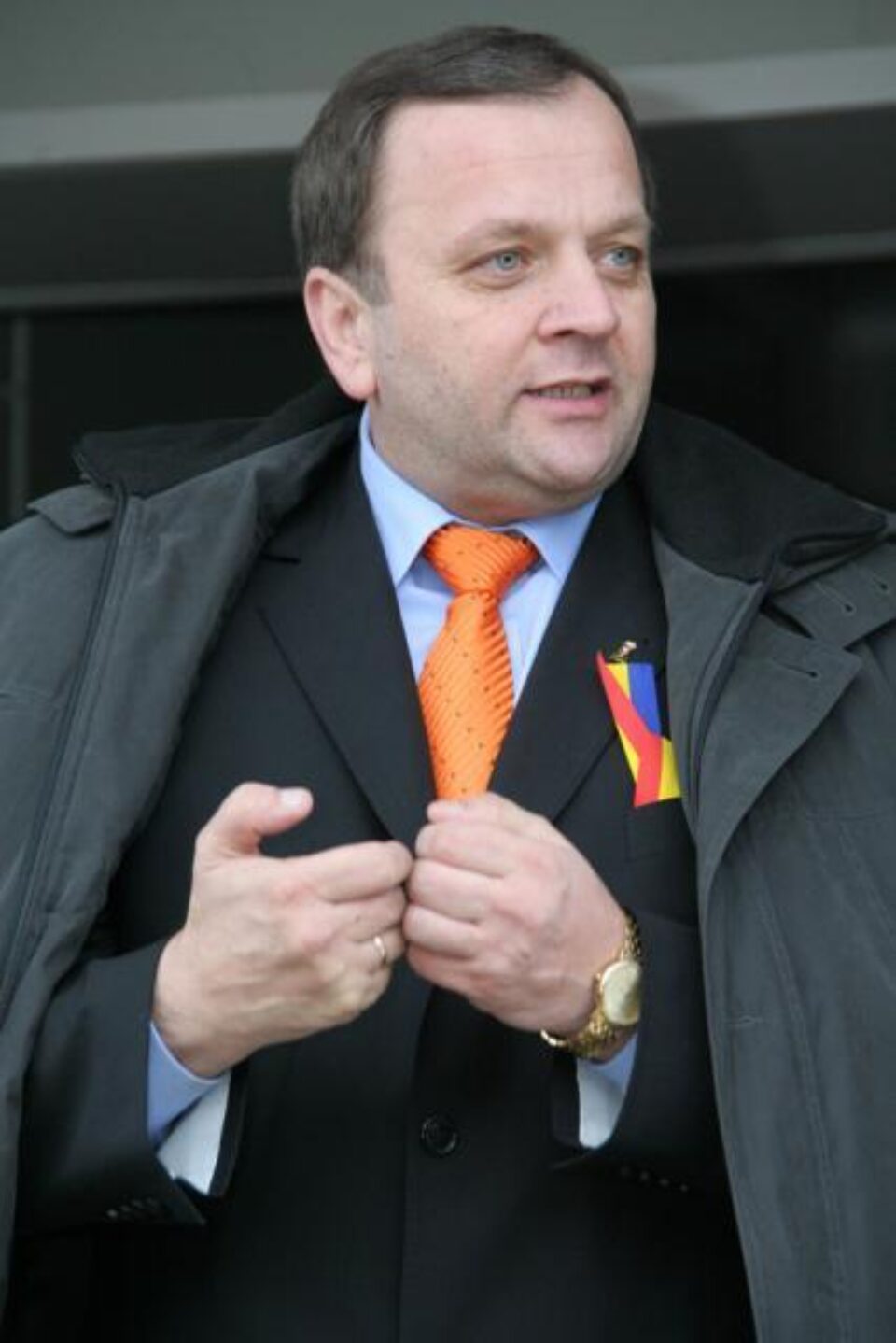 Ring electoral: Flutur crede că n-are adversari de categoria lui, la votul uninominal