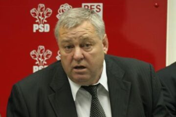 Invitație: Stan îl invită pe Flutur la o dezbatere cu public