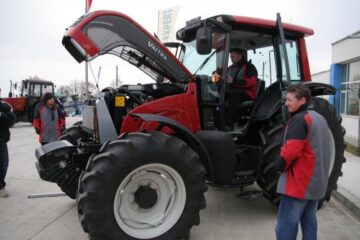 Târg: Expoziție de produse și utilaje agricole la Centrul Economic Bucovina