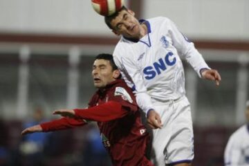 Liderul a fost aproape de a se împiedica pe teren propriu