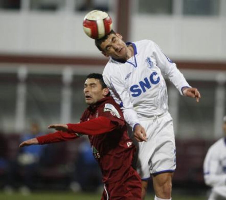 Liderul a fost aproape de a se împiedica pe teren propriu