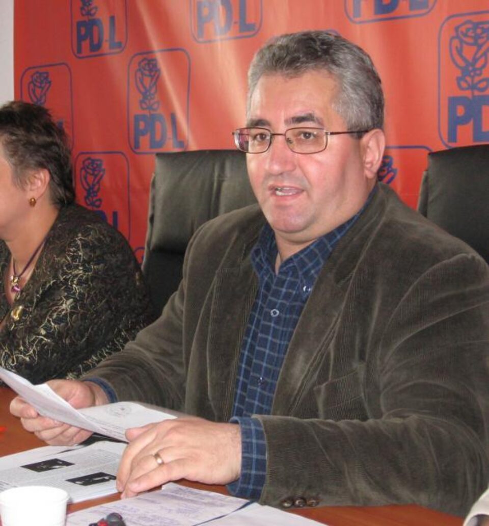 Ion Lungu: “Văd că PSD continuă spectacolul mediatic cu tema Autobuzul”