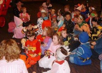 Sărbătoare: Vineri seara evreii încep sărbătoarea de Purim