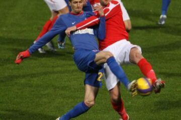 Steliștii au avut un meci mai greu decât s-ar fi așteptat cu UTA