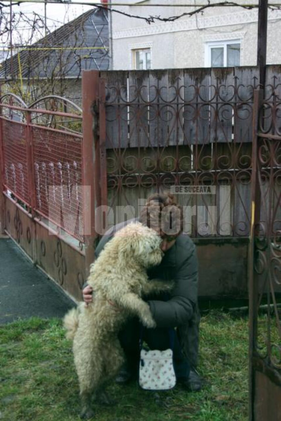 Camelia si catelul care i-a salvat viata