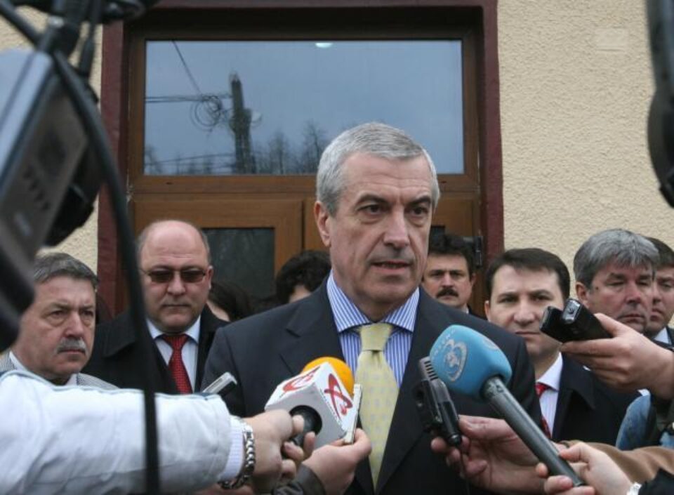 Tăriceanu:: Cetățenii nemulțumiți de taxa auto se pot adresa oricând justiției