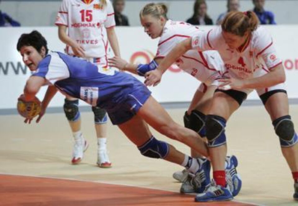 Handbal: Naționala de fete, la un pas de JO de la Beijing