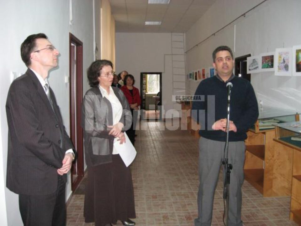 Expoziție de caricatură a graficianului satiric Ovidiu Ambrozie Bortă - BOA intitulată „BOA(la) la români Expoziție de caricatură a graficianului satiric Ovidiu Ambrozie Bortă - BOA intitulată „BOA(la) la români