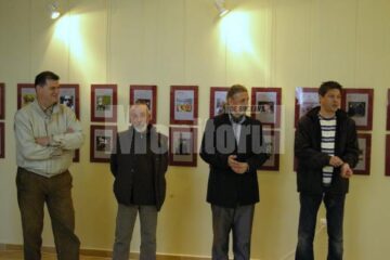 Jupânii Mihai Pînzaru – PIM și Victor T. Rusu au expus 100 de lucrări – caricaturi și fotografii trucate