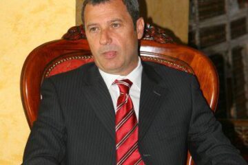 Rednic, atras ca un magnet de banca tehnică a „câinilor”