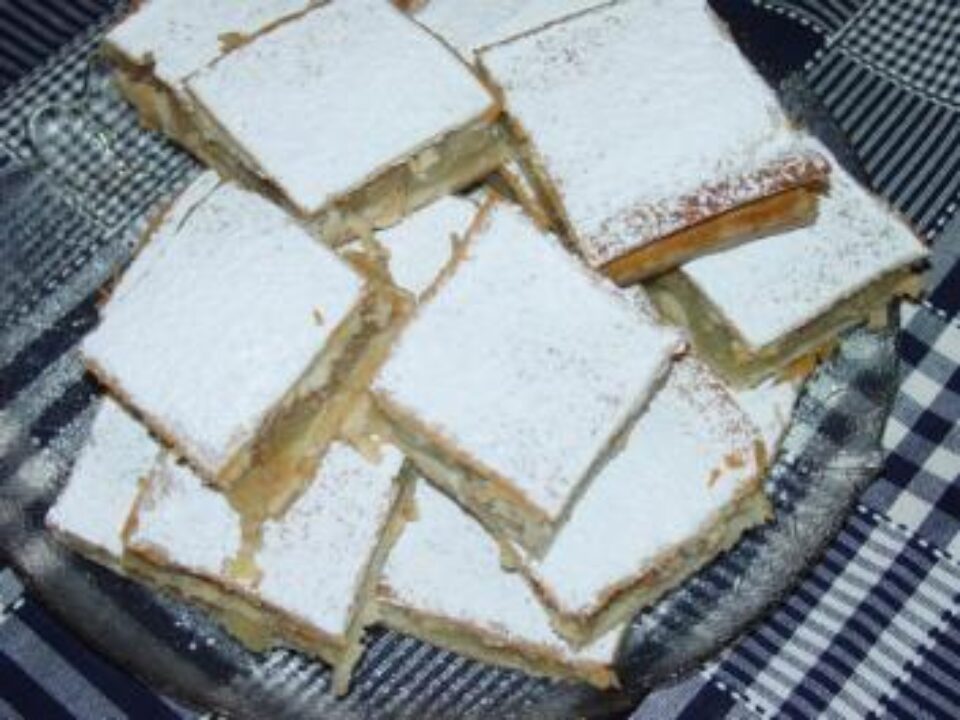 Plăcintă cu mere