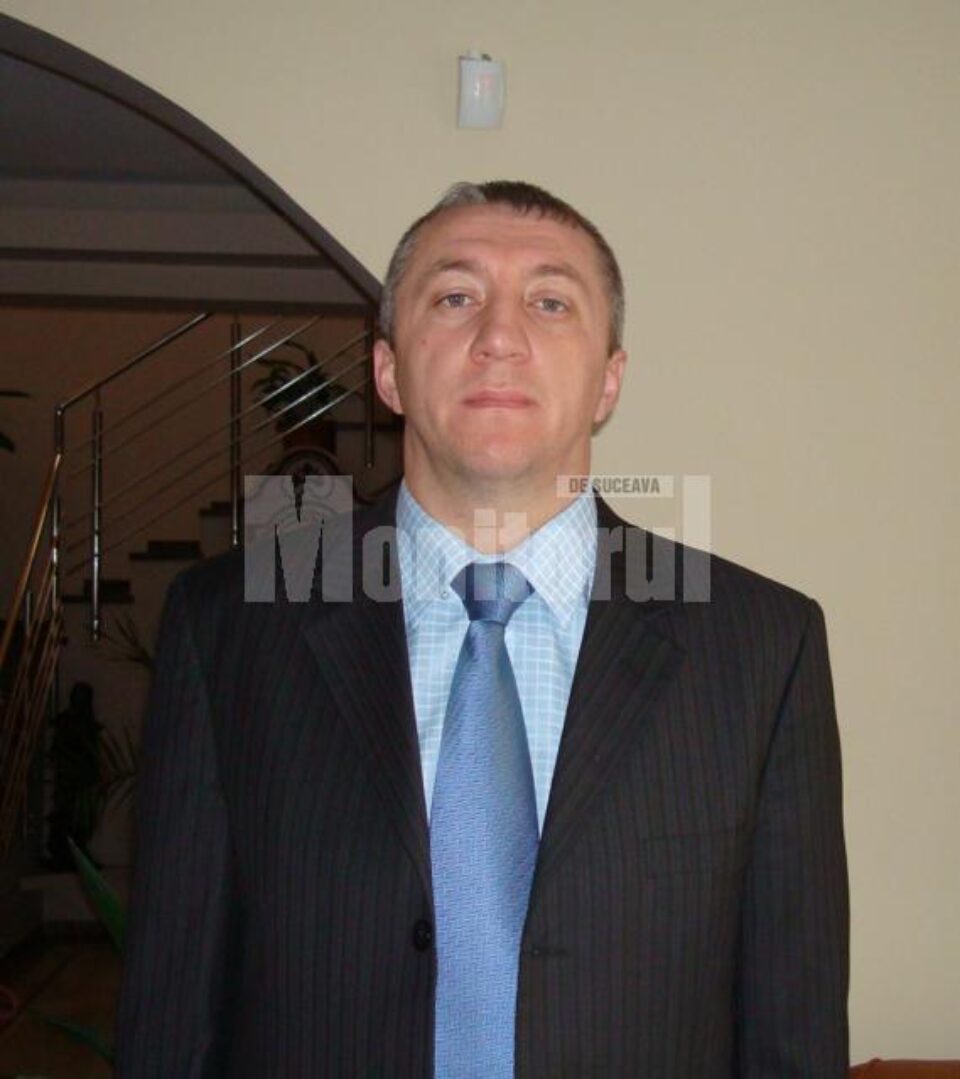 Eduard Ferdinand Dziminschi: „M-am decis să candidez pentru că vreau să schimb ceva în această comună” Eduard Ferdinand Dziminschi: „M-am decis să candidez pentru că vreau să schimb ceva în această comună”
