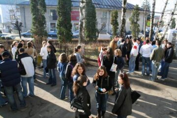 Federații ale dascălilor și ale părinților critică schimbarea examenului de bacalaureat