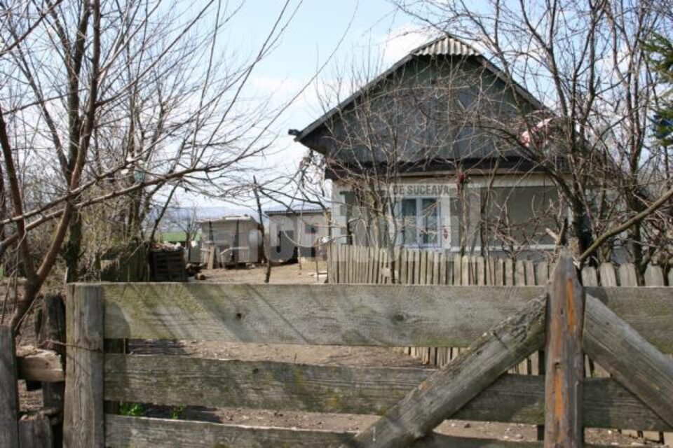 Casa în care Maria Bucataru locuia singură de peste 25 de ani