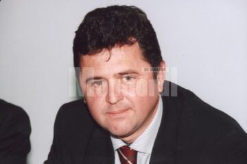 Nemulțumire: Bejinariu consideră că PD-L ar trebui să renunțe la trandafir