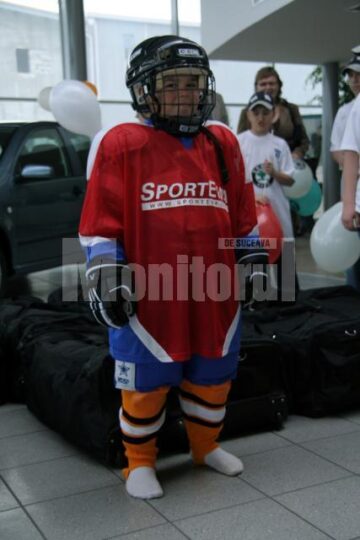 Hochei: Echipa CSM Suceava a primit echipamente sportive de la Skoda