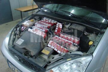 Vama Siret: Autoturism „motorizat” cu pachete de țigări