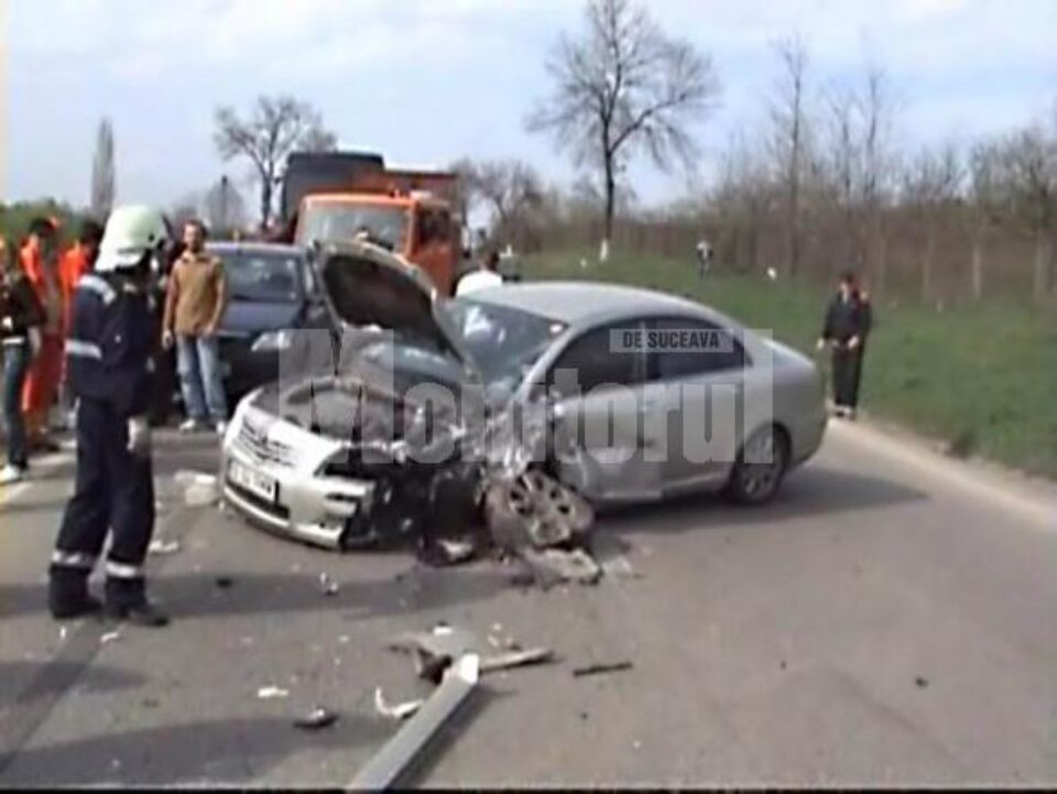 Viteză excesivă: Accident cu trei victime, pe E 85, în zona Bunești