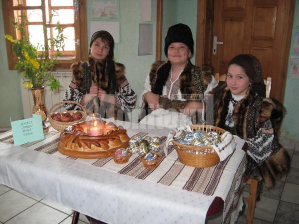 Tradiție: Arta închistririi ouălor la Moldovița