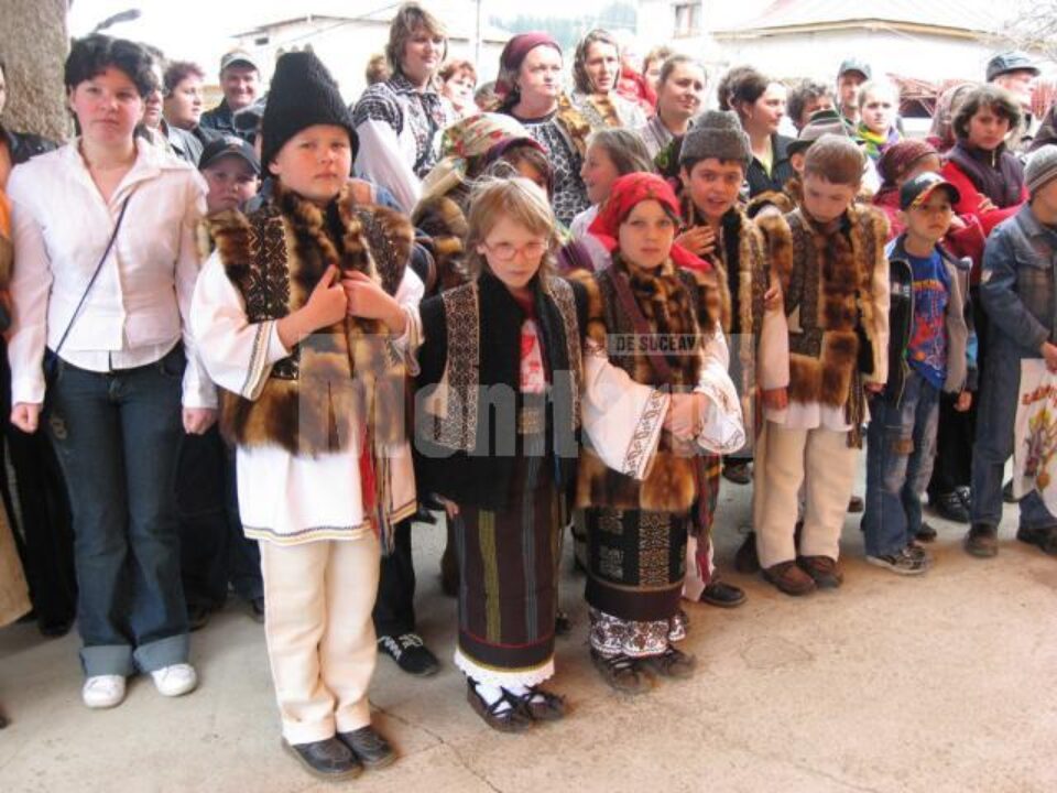 Tradiție: Arta închistririi ouălor la Moldovița