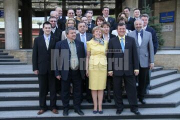 Angela Zarojanu și echipa de candidați ai PNL pentru Consiliul Local