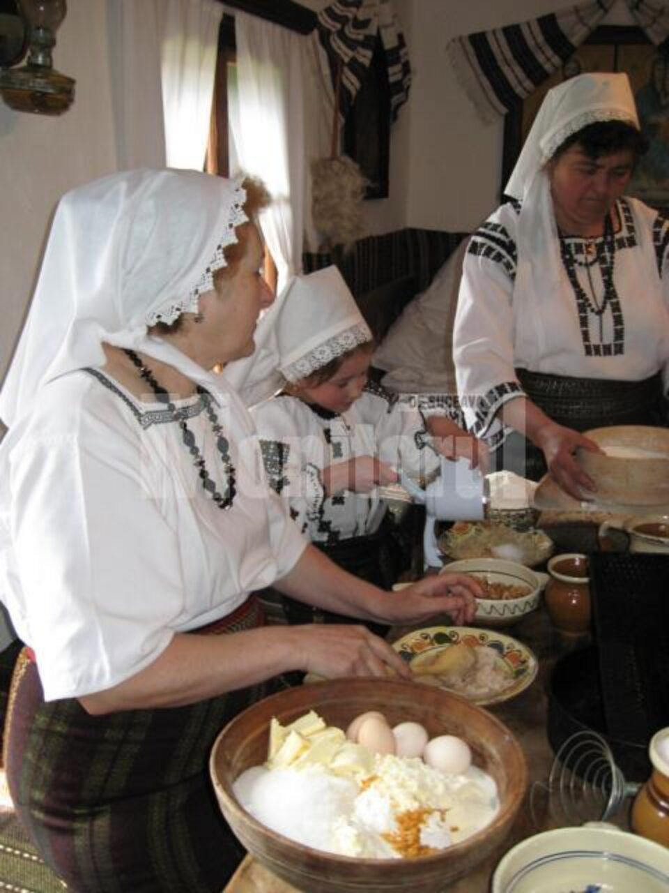 Joia Mare: Pasca, babele și cozonacii
