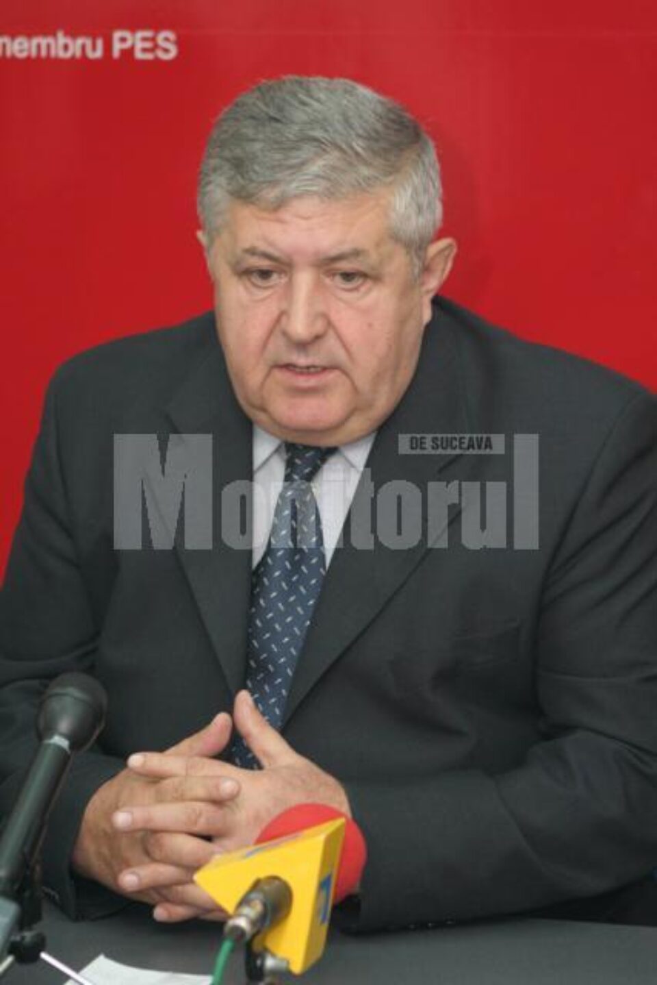 Constatare: Gavril Mîrza crede că Flutur este mai lăudat decât Ceaușescu Constatare: Gavril Mîrza crede că Flutur este mai lăudat decât Ceaușescu