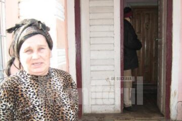 Elena Ioniță, femeia care le-a reclamat pe vecinele de la demisol