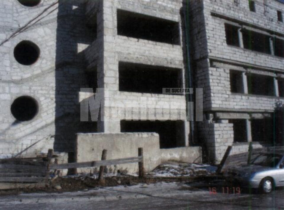 Clădirea scoasă la vânzare de către CJ Suceava