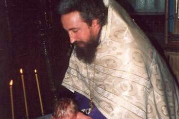 Lecția de religie: Botezul pruncilor