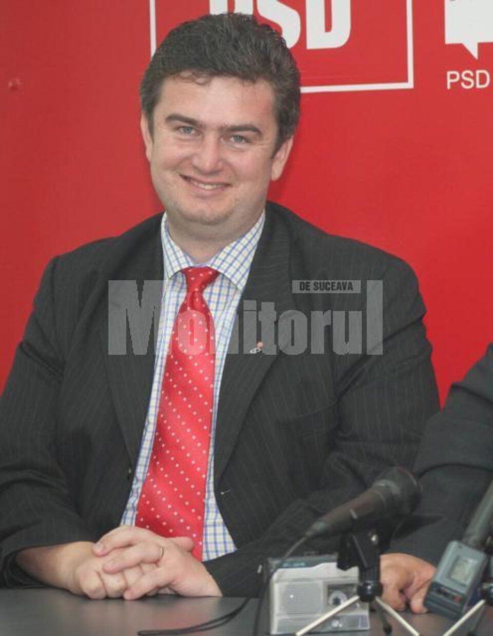 Cifre: A început bătălia sondajelor