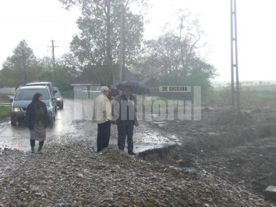 Comunicat de presă – PD-L: Drumul și podul din satul Gropeni, comuna Bălcăuți, reabilitate prin programul Sapard, s-au surpat la 3 zile de la inaugurare