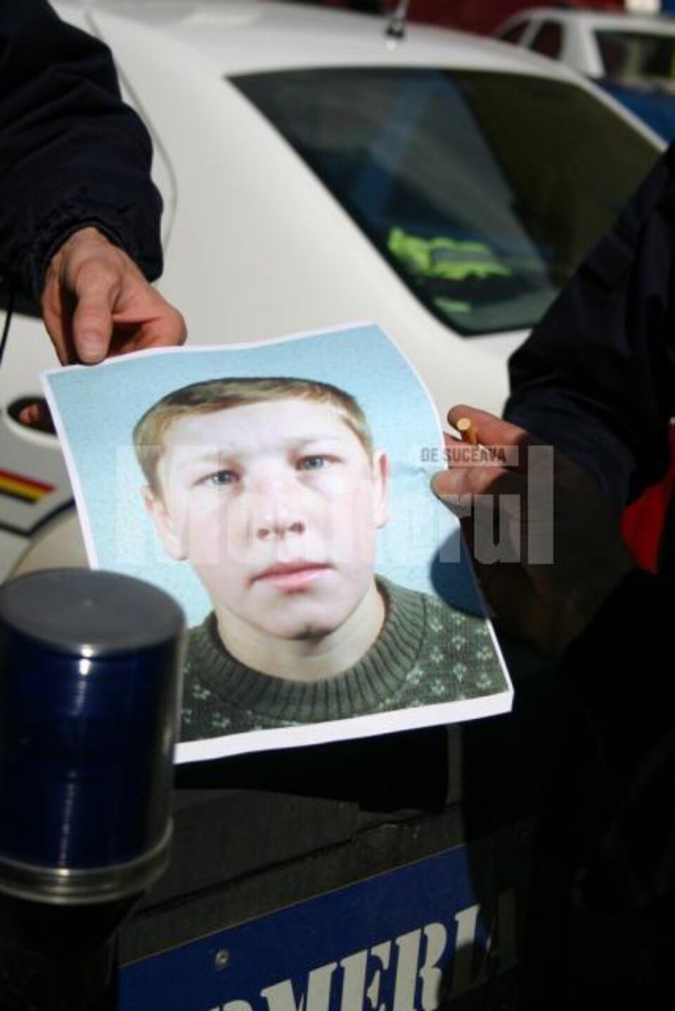 Fotografii ale suspectului au fost împărțite echipelor de căutare