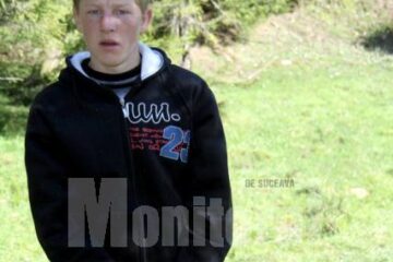 Anchetatorii i-au dat o păpușă lui Lucian Mironiuc pentru a le arata cum a comis cumplita crimă