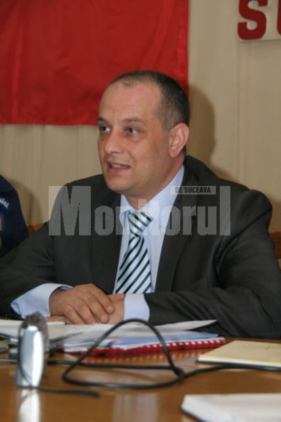 Statistică: 341 de aleși locali, sub incidența legii care sancționează migrația politică