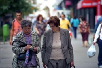 Casa Națională de Pensii va iniția o procedură de analiză privind măsurile pentru eliminarea unor diferențe de calcul a pensiilor din sistemul public și va prezenta Guvernului, în luna mai, rezultatele unor analize efectuate împreună cu Ministerul de Fina