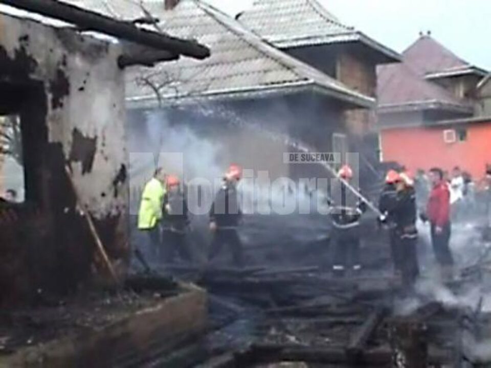 Joacă periculoasă: Un copil de șase ani a incendiat trei case și a provocat pagube de 200.000 de lei