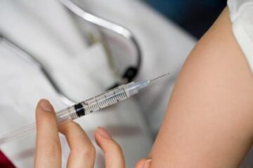 A fost Ziua Mondială a Hepatitei: Două serii de vaccin împotriva hepatitei B imunizează pe viață